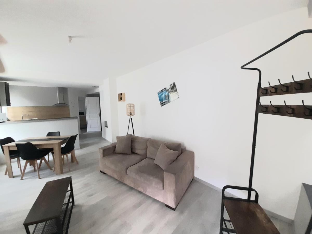 Apartamento Le Travers Joigny Exterior foto