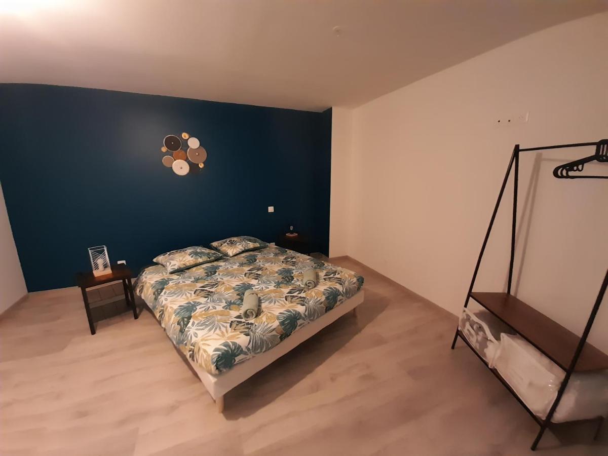 Apartamento Le Travers Joigny Exterior foto