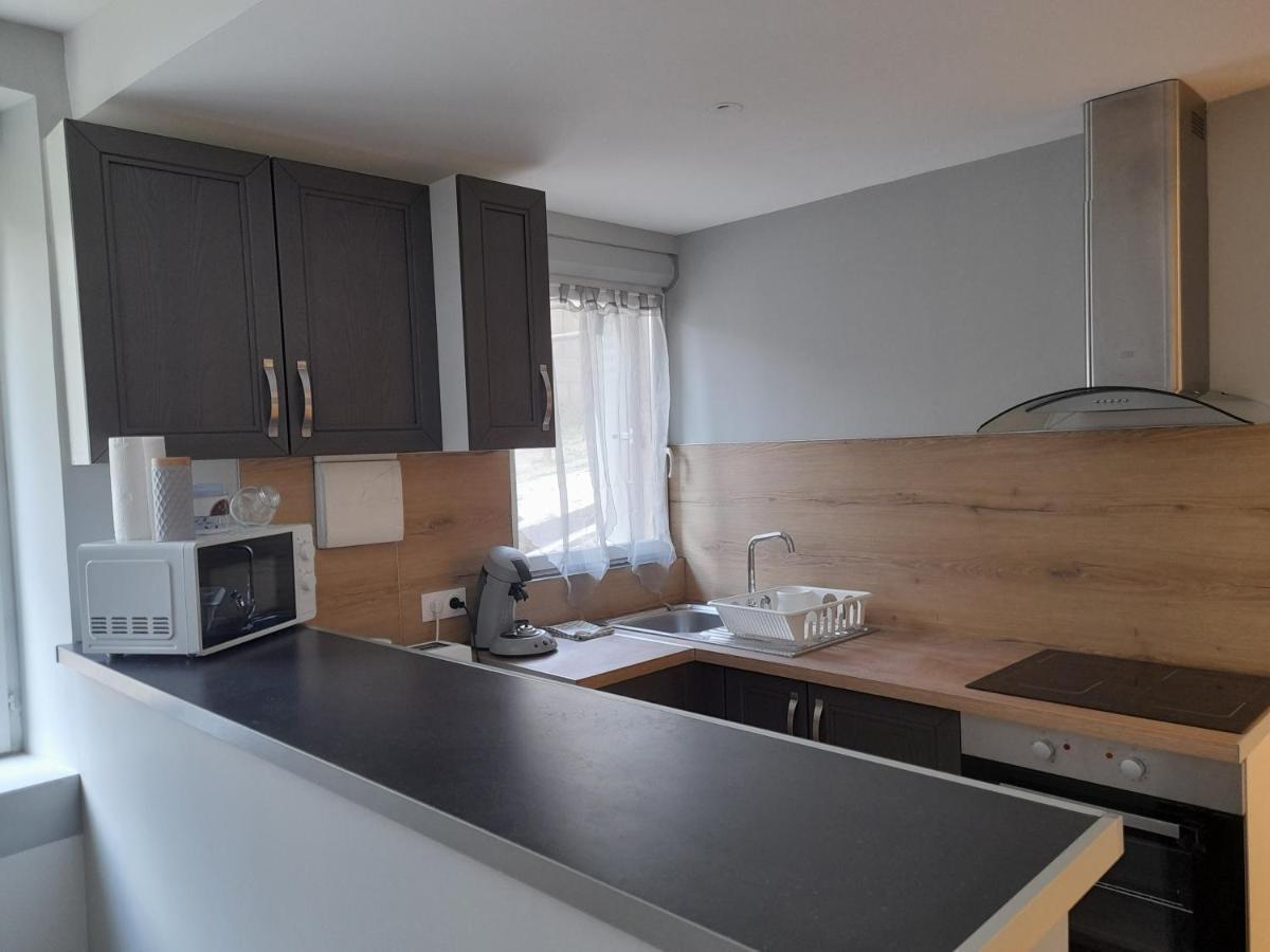 Apartamento Le Travers Joigny Exterior foto